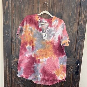 Easel - Tie-Dye V-Neck Short Sleeve Top - Multicolor (100% cotton)